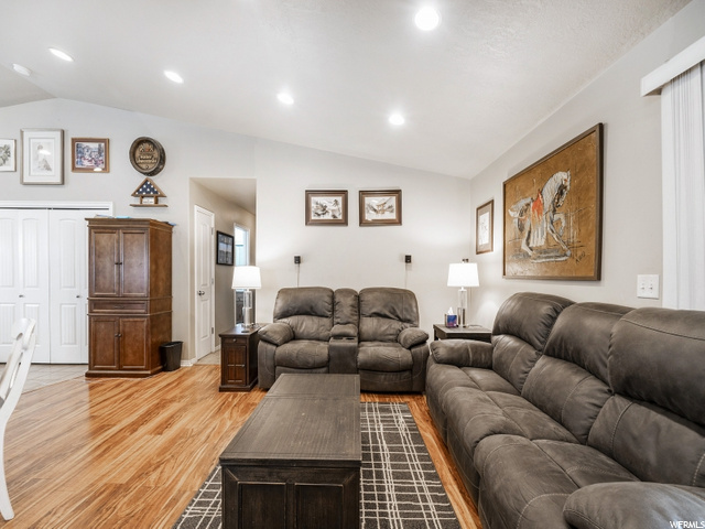 384 W 1980 S, Clearfield, UT 84015 — photo 6