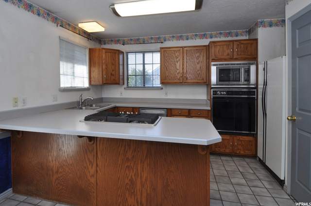 2012 E Antelope Dr, Layton, UT 84040 — photo 8