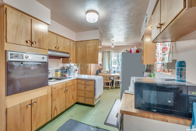 504 S Brinker E, Ogden, UT 84404 — photo 2