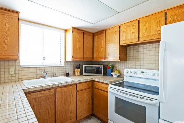 7721 S 1200 E, Midvale, UT 84047 — photo 9
