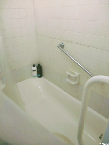 665 E Main St, Wellington, UT 84542 — photo 12