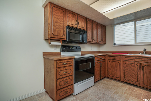235 E 1900 S, Clearfield, UT 84015 — photo 11