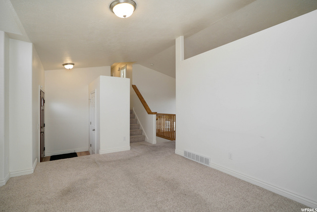 1289 W 2050 N, Clinton, UT 84015 — photo 4