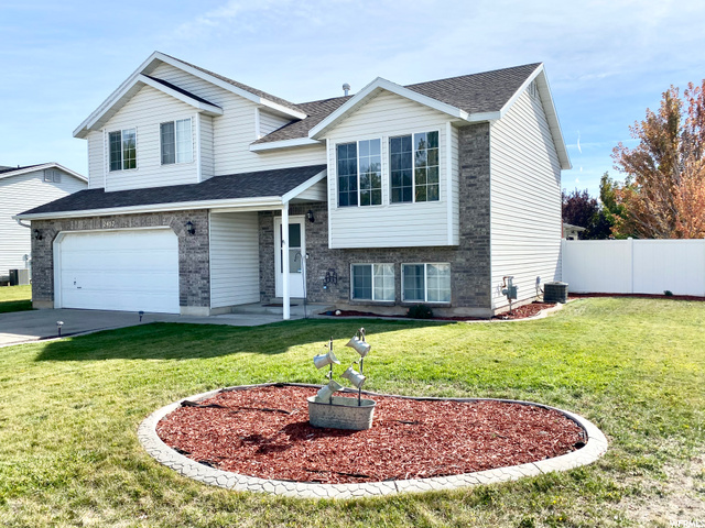 2457 W 1725 N, Clinton, UT 84015 — photo 3