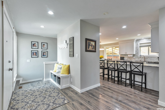9165 S Mockingbird Cir E, Sandy, UT 84094 — photo 8