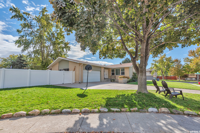 9165 S Mockingbird Cir E, Sandy, UT 84094 — photo 3