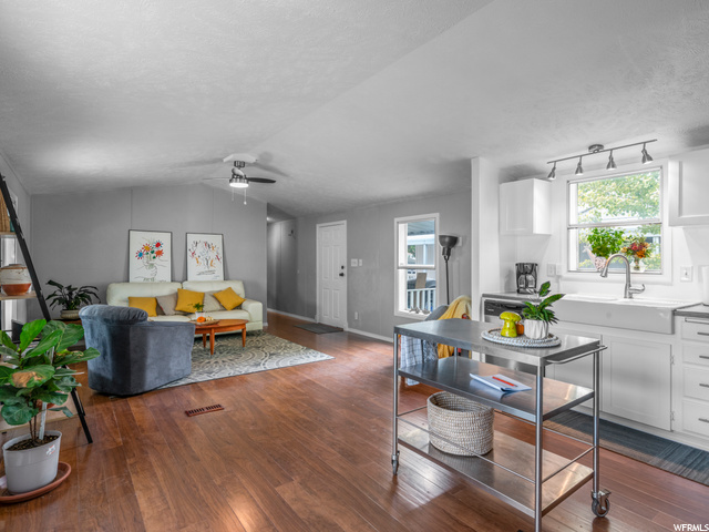 247 E 11375 S, Sandy, UT 84070 — photo 5