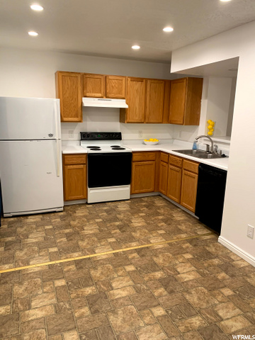 214 Daniel Dr, Tooele, UT 84074 — photo 6
