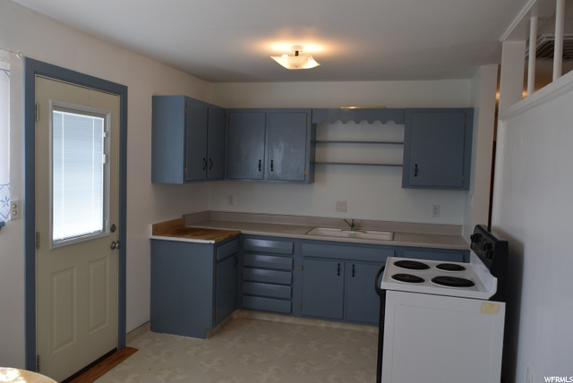 310 E Thompson Ave, Green River, UT 84525 — photo 11