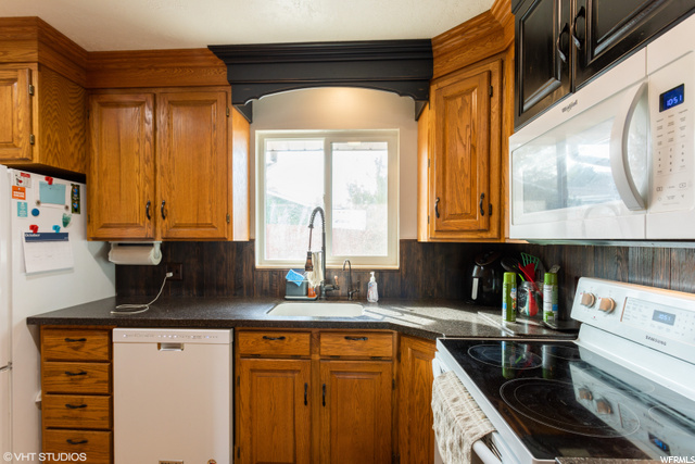 176 E 1650 S, Bountiful, UT 84010 — photo 5