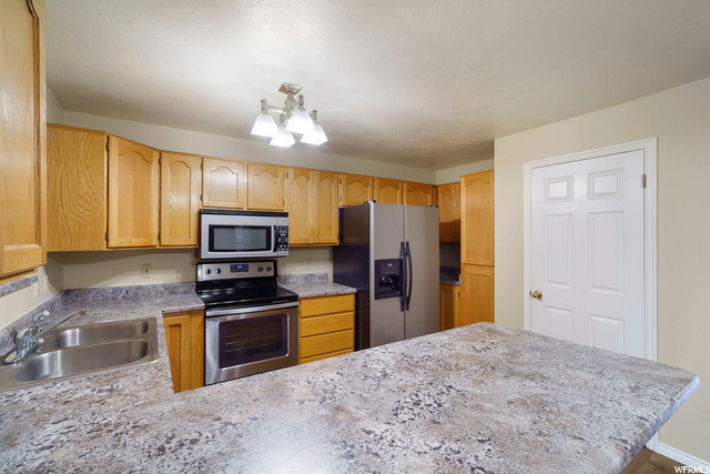 2417 Orchard Pl, Bountiful, UT 84010 — photo 6