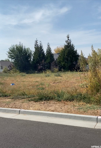 567 N 1725 W #2, Clinton, UT 84015 — photo 2