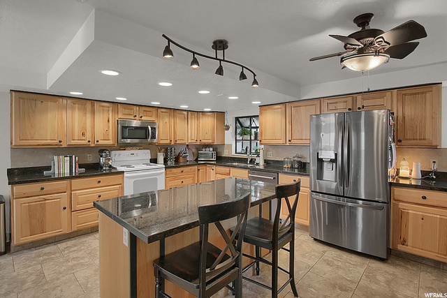 5231 S 300 E, Washington Terrace, UT 84405 — photo 5