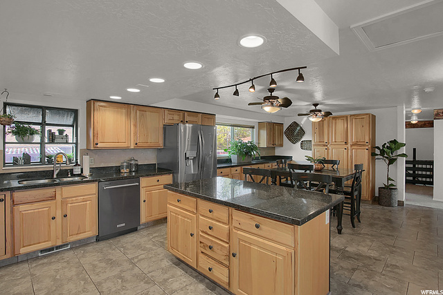 5231 S 300 E, Washington Terrace, UT 84405 — photo 6