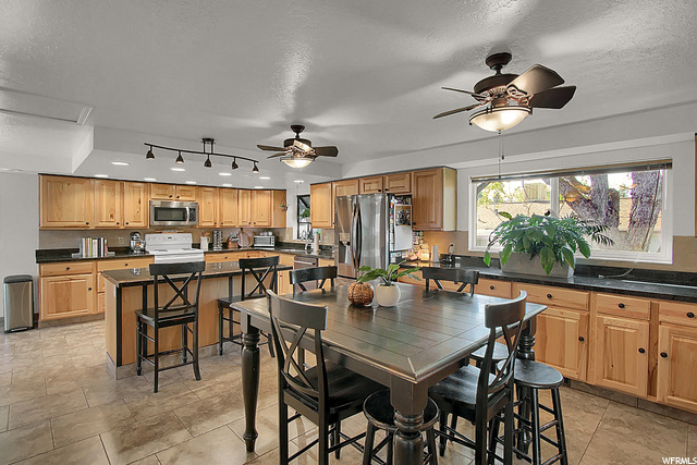 5231 S 300 E, Washington Terrace, UT 84405 — photo 3