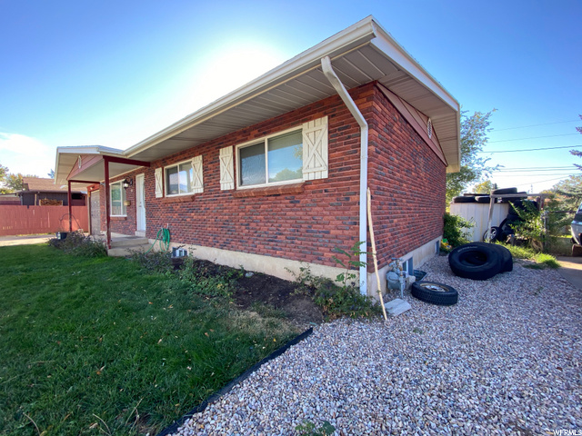331 W 2250 N, Sunset, UT 84015 — photo 6