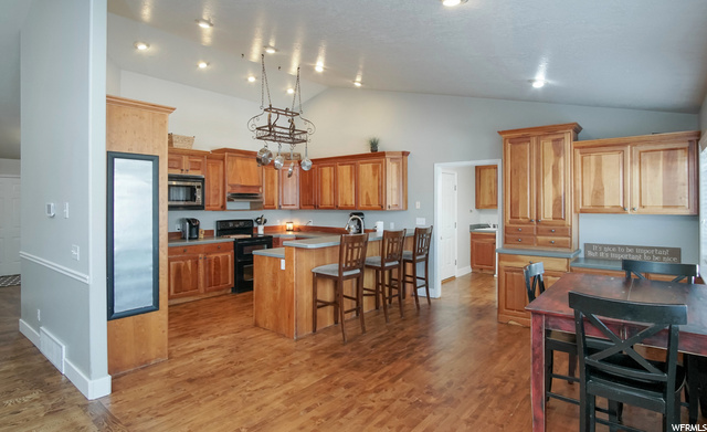 1569 Troon Cir, Syracuse, UT 84075 — photo 5