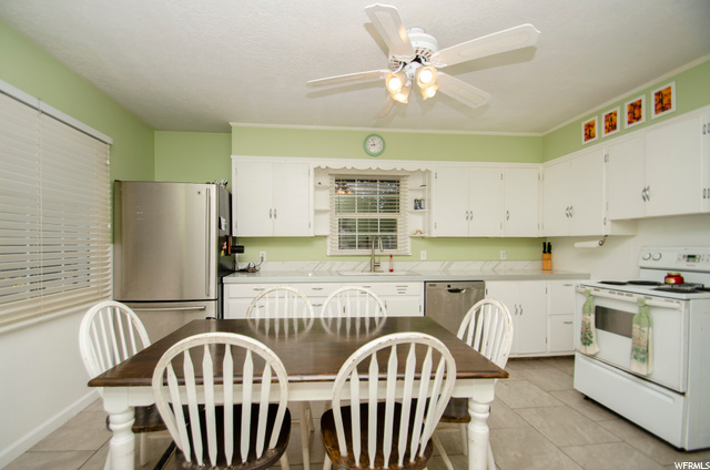 330 E E Elberta Dr, North Ogden, UT 84414 — photo 7