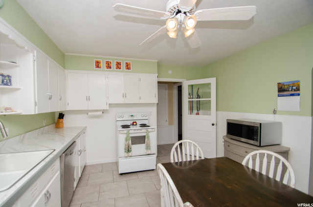 330 E E Elberta Dr, North Ogden, UT 84414 — photo 8