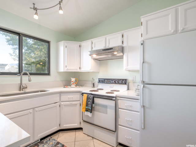 4406 S 2900 W, Roy, UT 84067 — photo 8