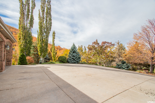 290 E Summerwood Dr, Bountiful, UT 84010 — photo 6