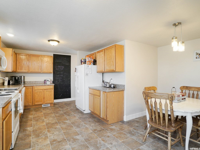 2936 W 1800 N, Clinton, UT 84015 — photo 7