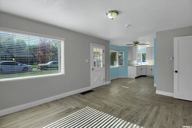 466 W Cherry Dr, Riverdale, UT 84405 — photo 5