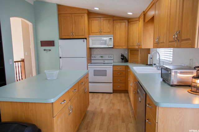 85 E 1500 S, Bountiful, UT 84010 — photo 2