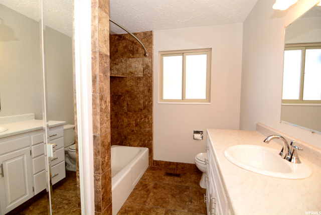 135 S 200 W, Millville, UT 84326 — photo 7