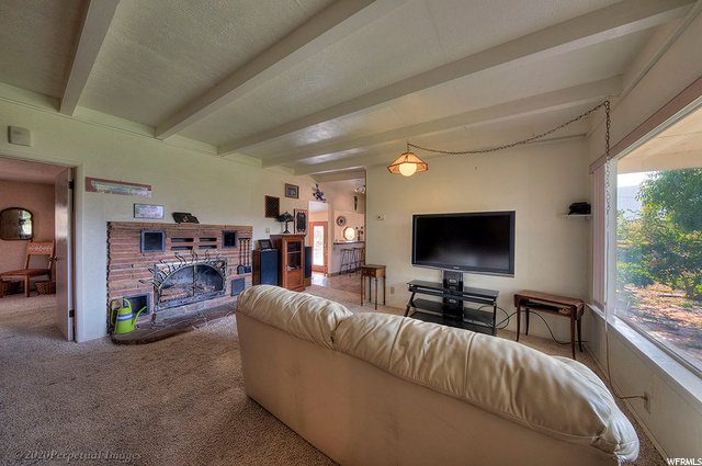 335 Crestview Dr, Moab, UT 84532 — photo 9