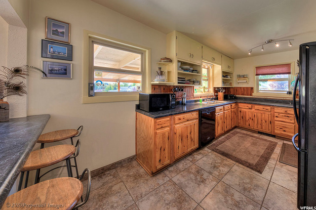 335 Crestview Dr, Moab, UT 84532 — photo 11