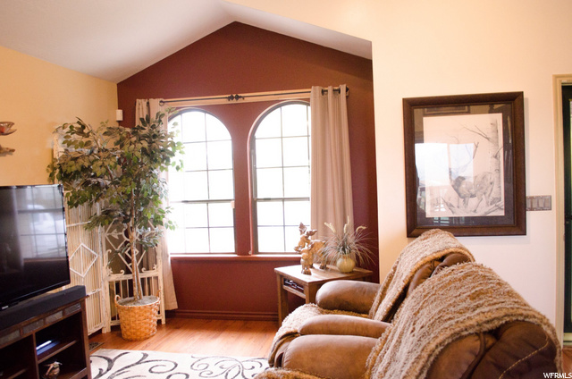 421 E 3475 N, North Ogden, UT 84414 — photo 9