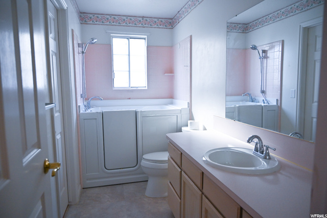5522 S 2150 W, Roy, UT 84067 — photo 5