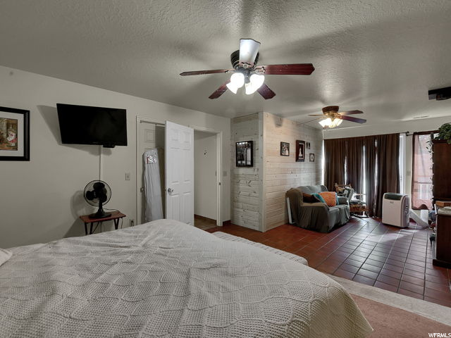 6715 S 1590 E, Uintah, UT 84405 — photo 10