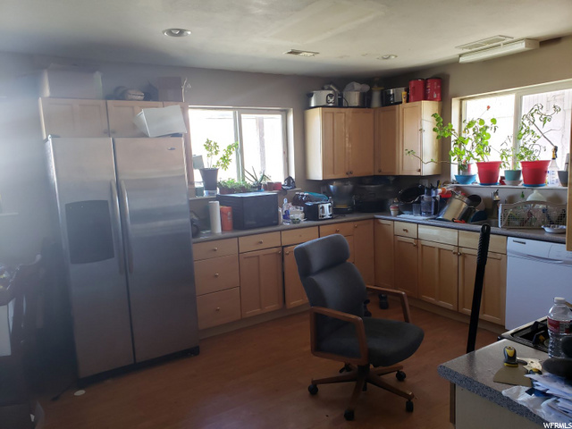 466 W 200 N, Bountiful, UT 84010 — photo 4
