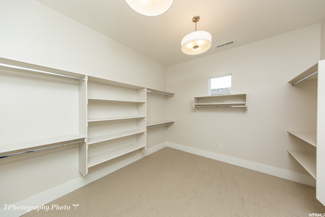 Photo 23 for MLS #1710173 at 56 W Elinor Ln