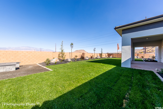Photo 37 for MLS #1710173 at 56 W Elinor Ln