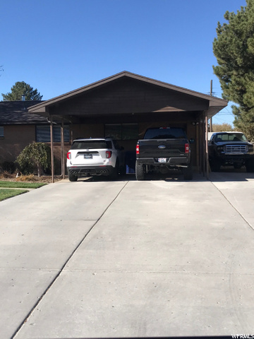 8826 S 1700 E, Sandy, UT 84093 — photo 4