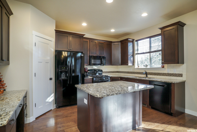 1012 E Mountain Shadow Dr N, Layton, UT 84040 — photo 8