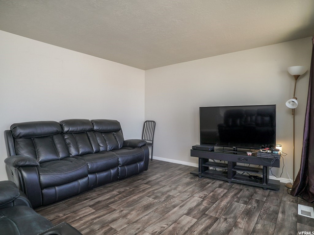 2452 N 970 W, Clinton, UT 84015 — photo 4
