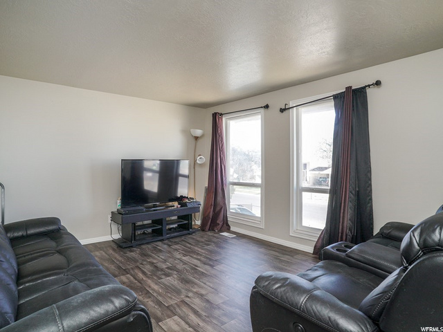 2452 N 970 W, Clinton, UT 84015 — photo 3