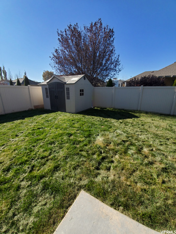 1933 N 2700 W, Clinton, UT 84015 — photo 4