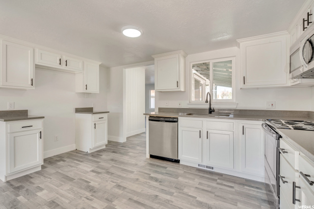 819 E 1000 S, Clearfield, UT 84015 — photo 5