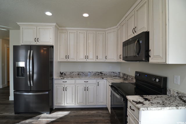 16 E 2000 S #18, Vernal, UT 84078 — photo 7