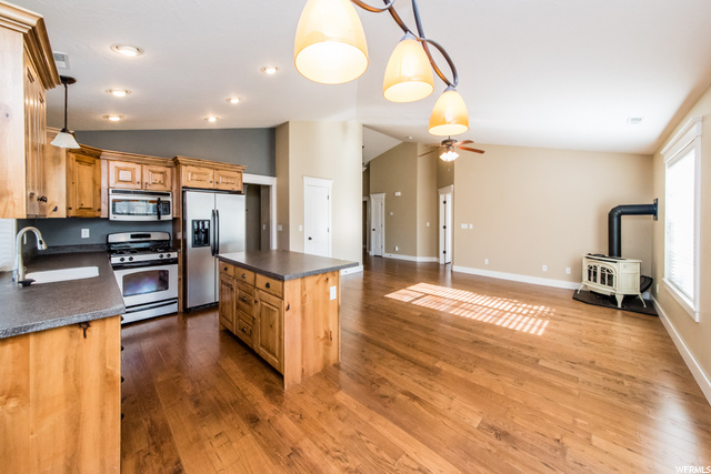 52 E Springcreek Pkwy, Providence, UT 84332 — photo 2
