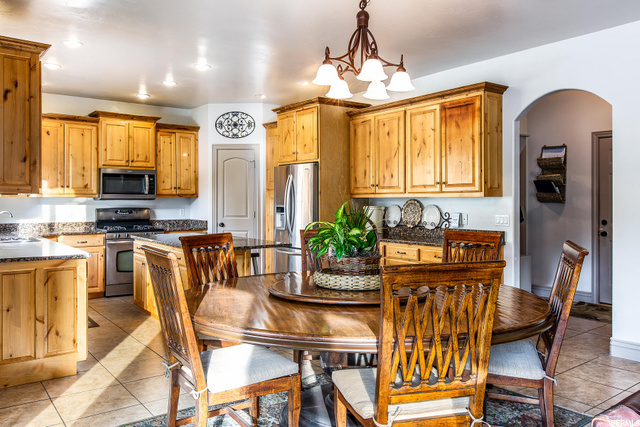 675 W 1600 S, Mapleton, UT 84664 — photo 12