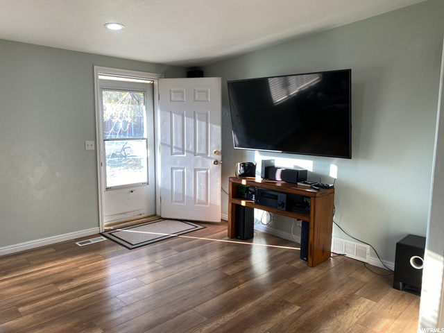 1462 N 350 W, Bountiful, UT 84010 — photo 4