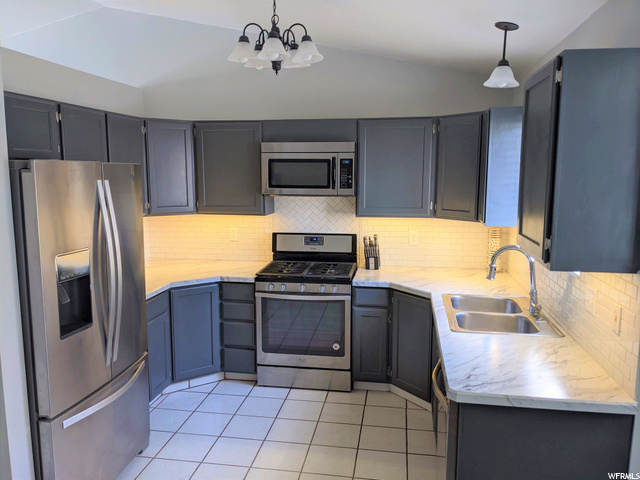 835 Meadow View Dr, Ogden, UT 84404 — photo 7