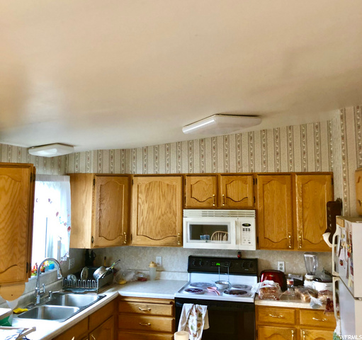 295 W 800 S, Bountiful, UT 84010 — photo 9