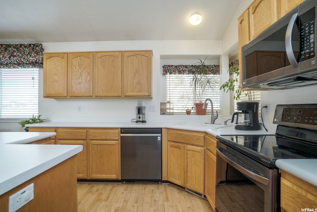 323 E 1625 N, Layton, UT 84041 — photo 9